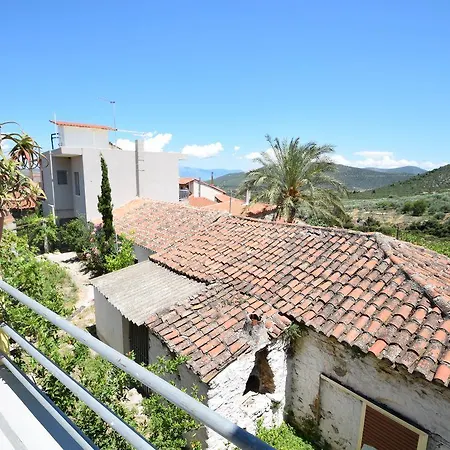 Eftopia Pansion 3* Martíno